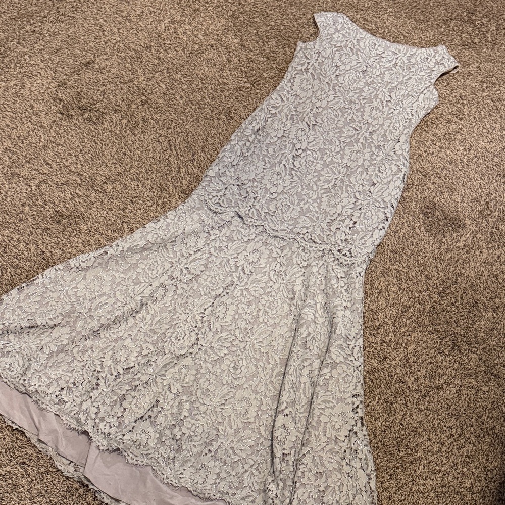 Vince Camuto Light Gray Floral Lace Maxi Dress